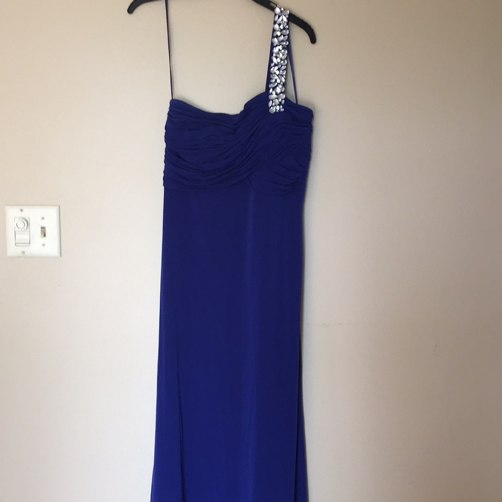 Classy Sapphire Blue Formal Evening Gown Dress - Picture 1 of 7